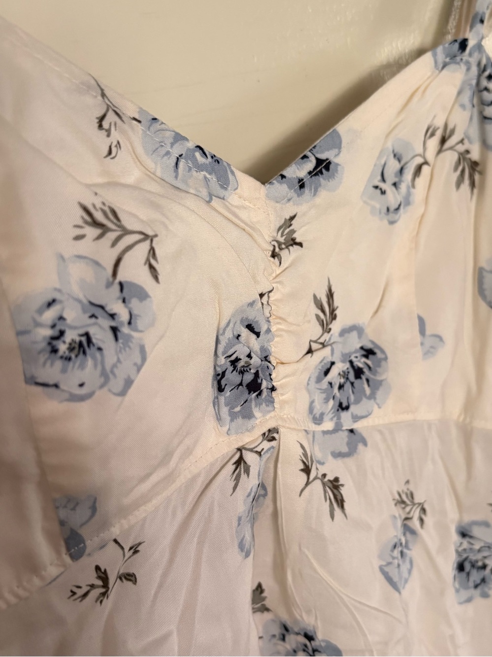 Abercrombie & Fitch Size Small Top Blue Roses Cottegecore Kawaii Fairy Cami S - Picture 2 of 8